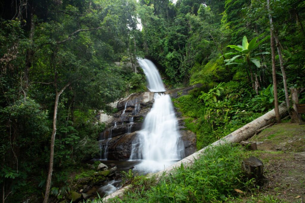 Pha Dok Siao Waterfall